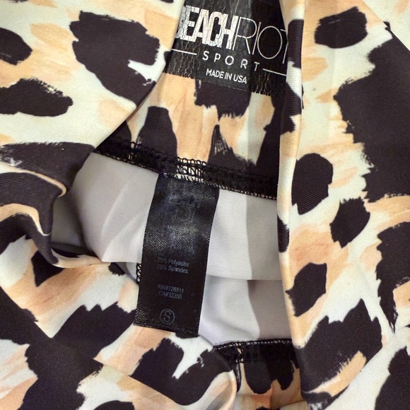 Beach Riot Piper Leopard Legging - Picture 6 of 6